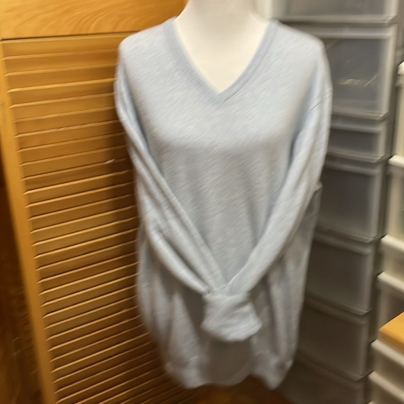Light blue wool sweater - Picture 3 of 7
